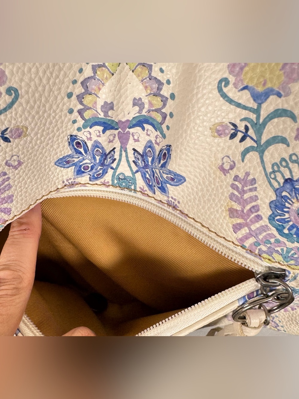 The SAK Alameda Cream Pebbled Faux Leather Floral Print Shoulder Crossbody Bag - Picture 6 of 11